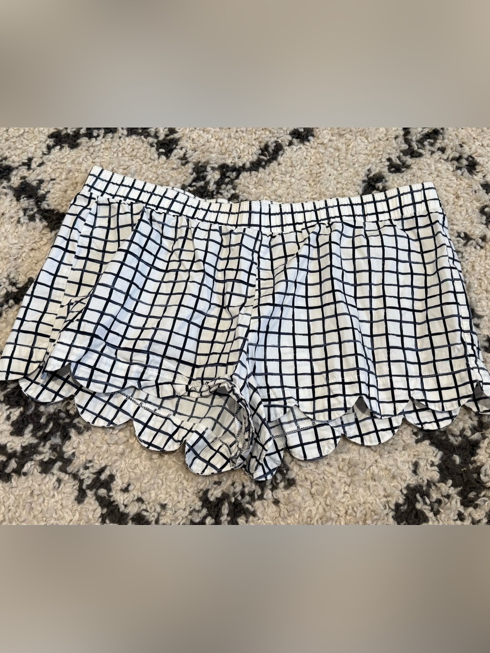 Mud Pie Scallop Hem Pj Shorts Size L